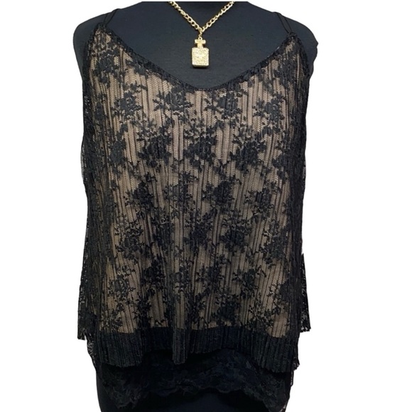 Lilly Black Lace Blouse - Picture 2 of 5